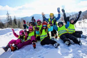 Zimowiska w górach 2027 - Wisła -  zimowisko narciarskie w Polsce dla początkujących + moc atrakcji 6-12 lat (narty lub snowboard - pierwsze kroki)