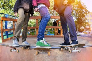 Obóz skateowy 2022  - kolonia z deskorolkami -Trzebież - Skateboard Camp  - obóz dla dzieci 10-12 i 13-18 lat