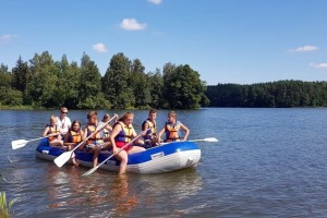 Mazury kolonie letnie 2026. Wodne wakacje - obóz na Mazurach dla dzieci 10-14 lat. Piecki.