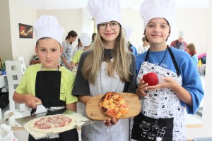 Zimowisko dla Maluchów w Polsce na Ferie Zimowe 2027. Drzewina -  Zimowy Obóz Młodych Mistrzów PIZZY! dla dzieci 6-13 lat