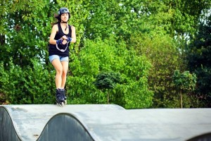 Niezwykły obóz rolkowy 2025 w Trzebieży - kolonie sportowe z nauką jazdy na rolkach  - unikatowy program 11-17 lat