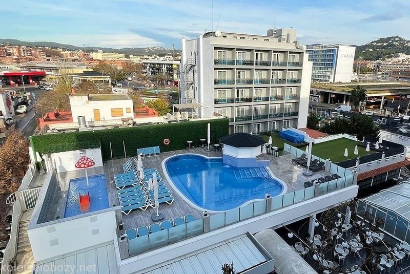 Najlepsze obozy w Lloret de Mar dla młodzieży - hotel Maria del Mar w Lloret de Mar
